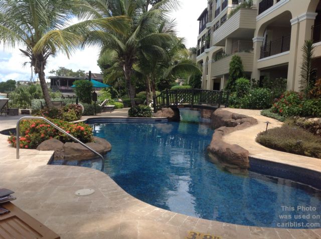 Sandy Cove,St. James